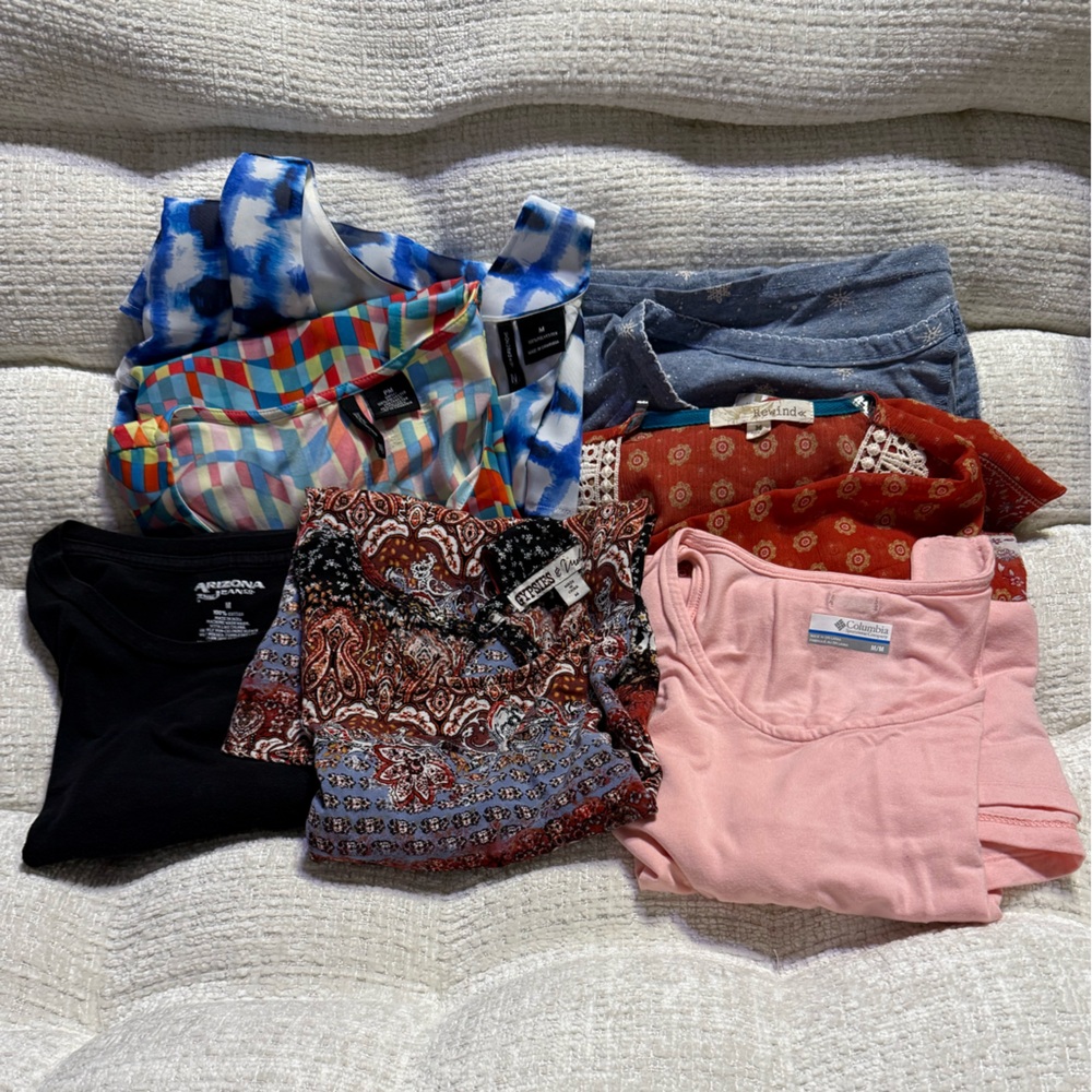 Six Colorful Women's Medium Tops Bundle